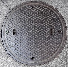 港区マンホール
