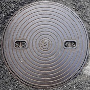 港区マンホール