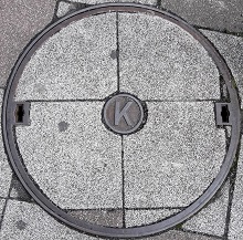 港区マンホール
