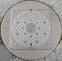 寄居町マンホール