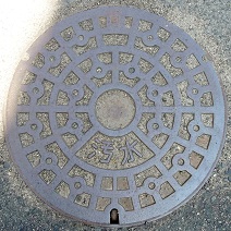 斑鳩町マンホール