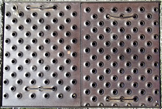 �������r���a�W