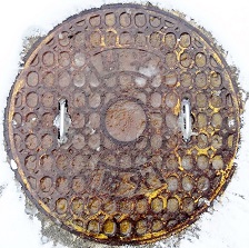 田鶴浜町防火水槽