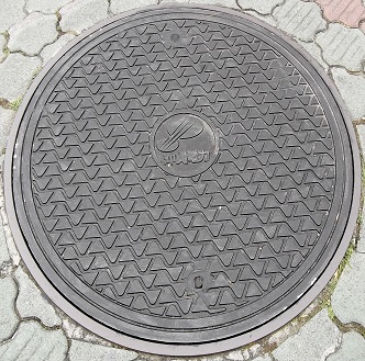 沖縄電力マンホール