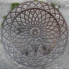 糸満市マンホール