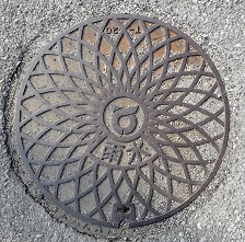 糸満市マンホール