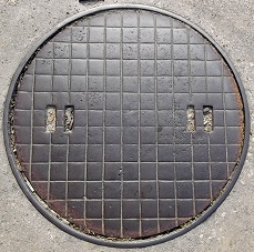 糸満市マンホール