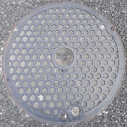 TT DoCoMoマンホール