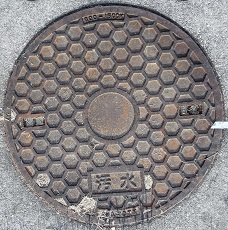 那覇空港マンホール