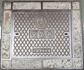 ������s��C��