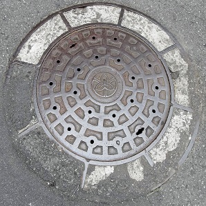 所沢市マンホール