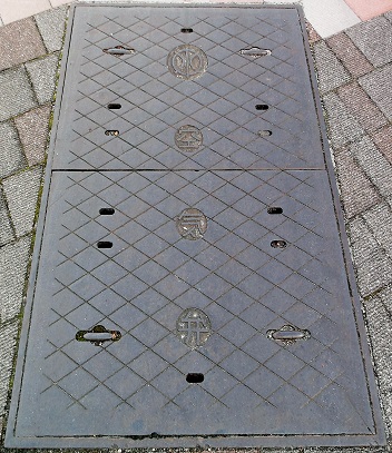 ���s�s��C��