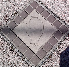 �M�y������