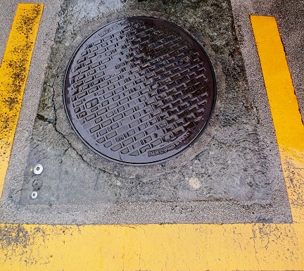 蒲原町防火水槽