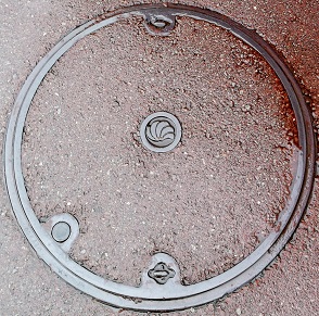 中部電力マンホール