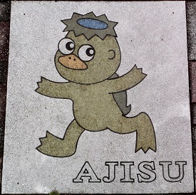 ���m�{������