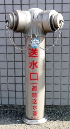 �}����s������