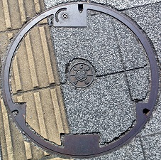 ���s�{�����a