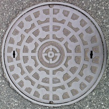 深谷市マンホール