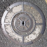 �{���s������