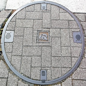 ����s�����a