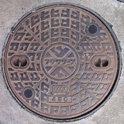 室生村マンホール