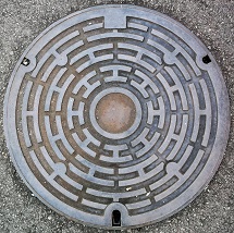 室生村マンホール