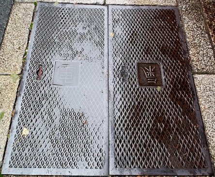 東京大学マンホール