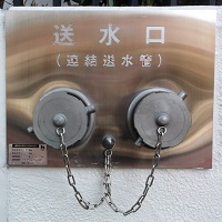 �]���摗����