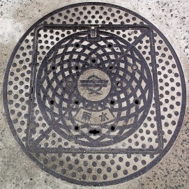 安来市マンホール