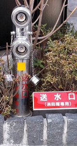 ���s������