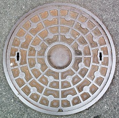 斑鳩町マンホール