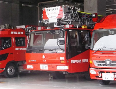 �l�������s���h�h�ЃZ���^�[���h��