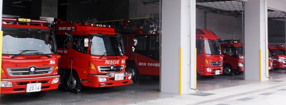 �l�������s���h�h�ЃZ���^�[���h��