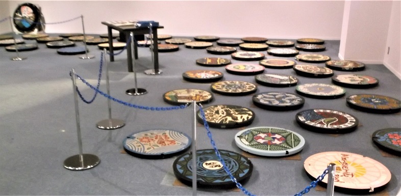 �������}���z�[��