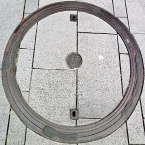 東京電力マンホール