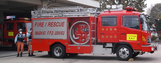 ��~�L����h�{�����h������