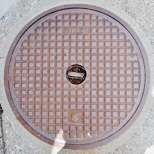 �X�C�X�����g���[�}���z�[��