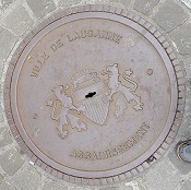 �X�C�X���[�U���k�}���z�[��