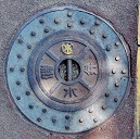 �\����������