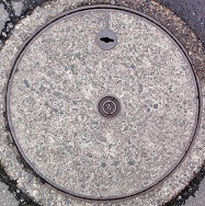 勝田市マンホール