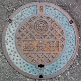 �h�{����C��