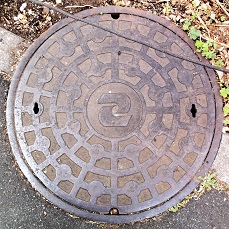 狛江市マンホール