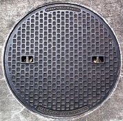 狛江市マンホール