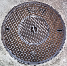 芦屋市油槽マンホール