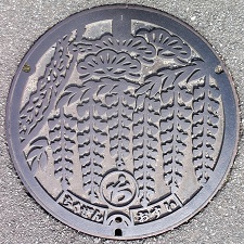 三輪町マンホール