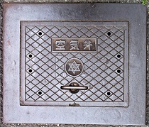 ���{�s��C��