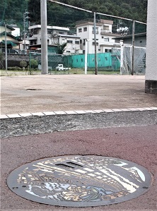 大月市マンホール