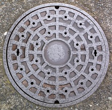 大月市マンホール