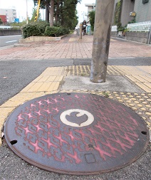 摂津市マンホール